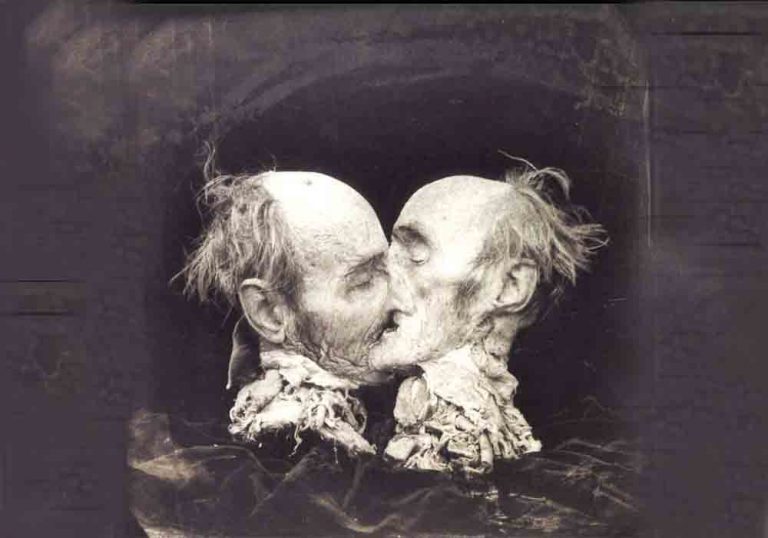 La QUINTA CALUMNIA – Post Mortem