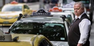 Los taxistas de Australia demandan a Uber Los taxistas de Australia demandan a Uber