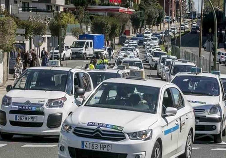 Los taxistas de Santander no trabajarán con el enemigo Cabify