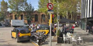 Afectación de la parada de taxi de calle Llacuna, 22-24