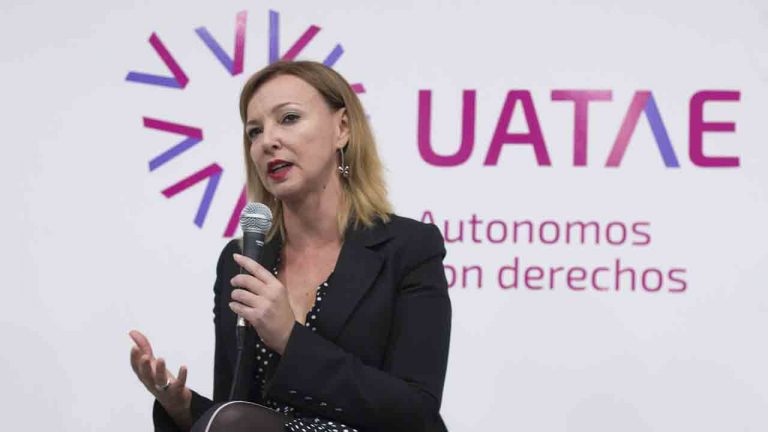 ATA y UPTA pactan con el gobierno dejar fuera a los taxistas, UATAE se desmarca