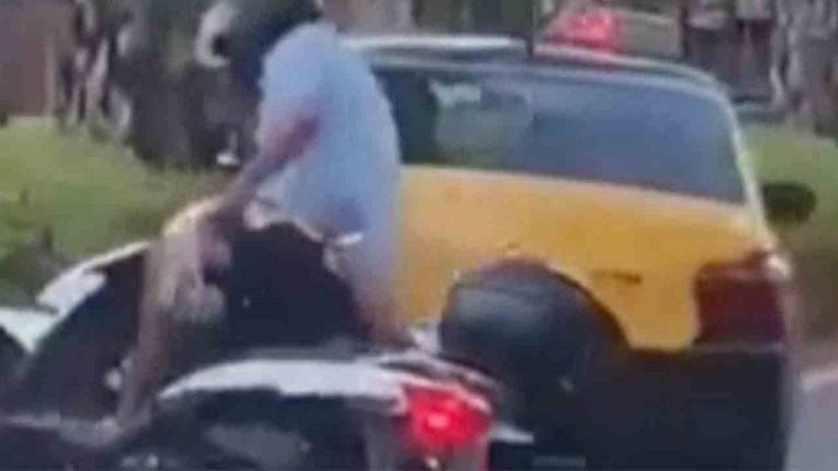 Sobre la maniobra que derriba a la moto con dos ocupantes