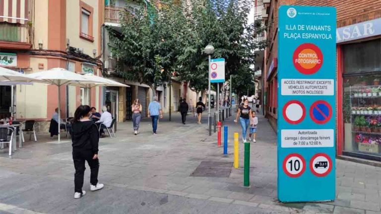 ¿Pueden los taxis entrar en la zona peatonal de Hospitalet?