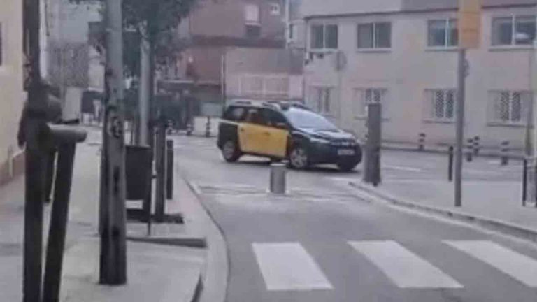 Avance clave del taxi en Park Güell: logran punto oficial para mejorar la operativa